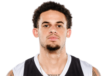https://img.jingyuzhibol.com.cn/img/basketball/player/6a39b99001f0f3971dd5d4e3e7f71329.png