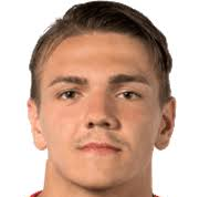 https://img.jingyuzhibol.com.cn/img/football/player/b7782e151e3e6b7dc9cc54c303cdf583.jpg